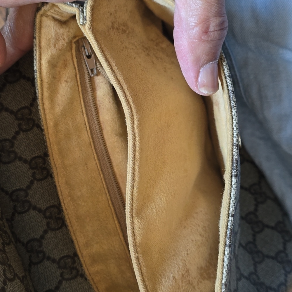 Authentic Gucci Monogram Canvas Purse - Picture 7 of 11